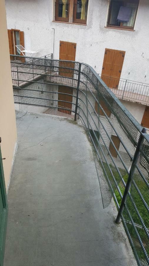 Alex'S Home Crone Esterno foto